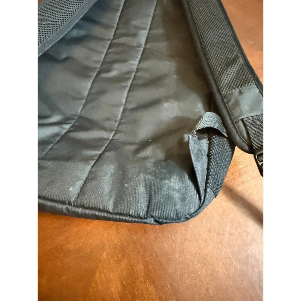 Timberland Black Nylon Backpack Daypack School Travel Bag‎ Mesh Pockets